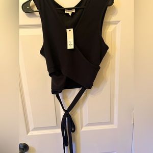 Black crop cross over shirt with waist ties xl